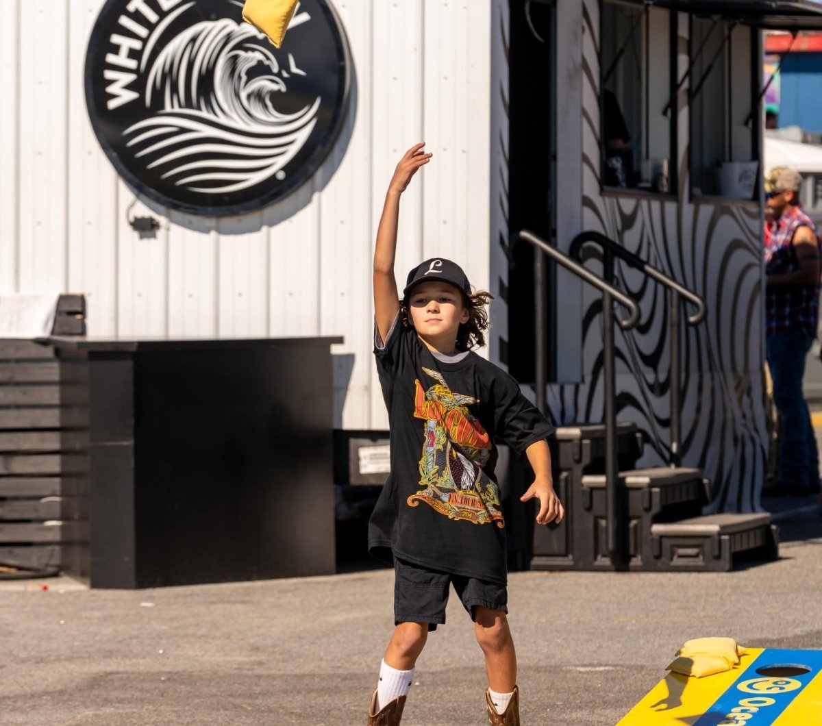 cornhole at Country Calling